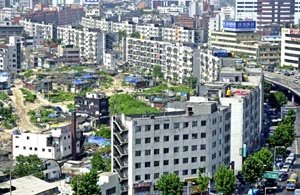 11월 철거될 예정인 황학동 삼일 시민아파트 전경