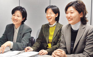 왼쪽부터 양세정, 한영선, 김영미씨.