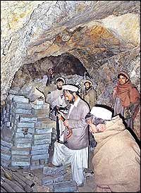 알 카에다 비밀동굴