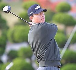 강욱순의 드라이버 샷.