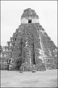 과테말라 띠칼의 마야유적'1호신전'
