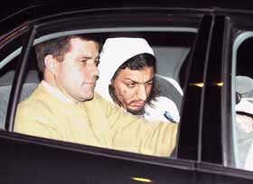 붙잡힌 테러용의자