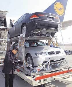 인천공항에 도착한 BMW 뉴7시리즈