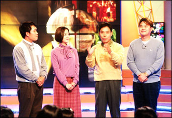 SBS가 15일부터 낮 12시 5분에 방영하는'아이 러브 사커'