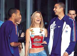 '시합은 시합이고…' - AP연합