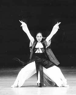 2001년 대상 최진욱의 '백자의 혼'