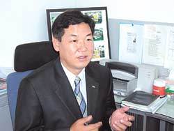 하이트맥주 김정수 마케팅팀장이 올 맥주시장 전망과 하이트맥주의 마케팅 전략에 대해 설명하고 있다. [사진제공 하이트맥주]