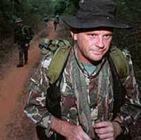 환경단체 와일드에이드 대원들 - 사진제공 뉴욕타임즈