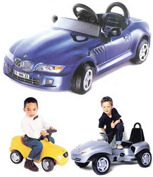 위로부터 시계방향으로 BMW 'Z3전동카', 포르셰 '주니어 포르셰 페달카', 벤츠 '베이비 벤츠'