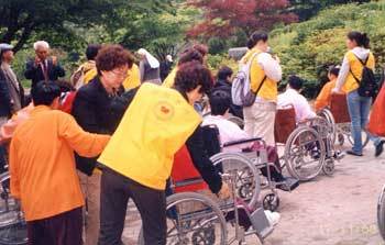 서울 동작 자원봉사은행의 자원봉사자들 - 사진제공 동작자원봉사은행