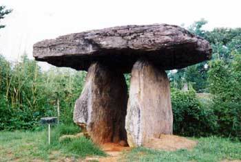 유네스코 세계문화유산으로 지정된 전북 고창군 고창읍 고인돌 유적지.