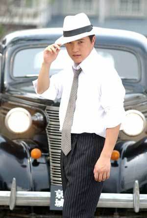 '야인시대'에서 청년시절 김두한으로 나오는 안재모