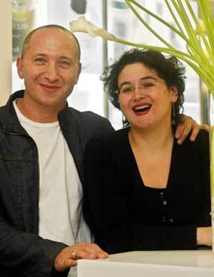 유기농산물을 주 재료로 한 화장품 라인 ‘프레시(fresh)’의 창립자 레브 글레이즈먼(왼쪽)과 알리나 로이버그 부부./신석교 기자