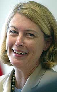 제이미 미식 미 중앙정보국(CIA) 부국장이 수석 분석가로서의 자신의 업무에 대해 얘기하고 있다. - AP연합