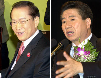 후보등록일을 하루 앞둔 26일 한나라당 이회창 후보는 여성정책토론회에 참석했고(왼쪽), 민주당 노무현 후보는 중소기업 소상공인지원 정책세미나에 참석해 '양자대결'을 벌였다. - 서영수기자