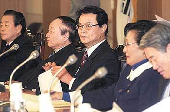 한나라당 정치개혁특위는 9일 2차 워크숍을 갖고 지도체제 개편문제를 집중적으로 논의했다. -서영수기자