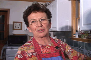 사진제공 아리랑    TV아리랑TV ’피플 앤 피플‘에서 미국인 트루디 김씨는 한국에서 30년간 가부장적인 남편과 시어머니, 다섯명의 시누이들과 함께 살아온 이야기를 들려준다.