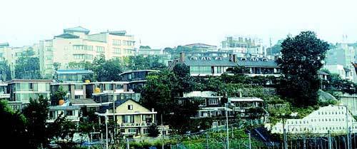 외국인 임대사업용 주택이 밀집해 있는 서울 용산구 한남동의 빌라촌.사진제공 맥스컨설팅