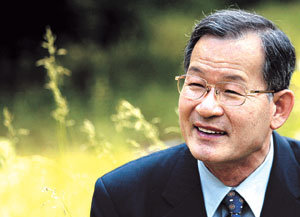 사회 활동에 눈 돌리지 않고 학문 연구에만 몰두해온 한영우 서울대 국사학과 교수. -김미옥기자