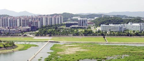 대전의 특급 주거지로 거듭날 대덕 테크노밸리 주변. 이곳에는 이달 말과 다음달 초에 모두 4008가구의 아파트가 공급된다. 동아일보 자료사진