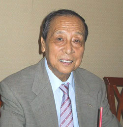 중국 청동기 감정전문가 리쉐친 박사는 “중국 청동기는 세계에서 가장 오래된 예술품”이라고 강조했다.-주성원기자