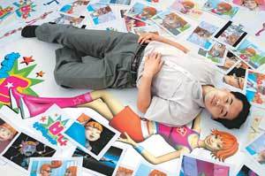 휴대전화 전용 애니메이션을 제작하는 이매진하이의 윤정의 사장과 그가 제작 중인 애니메이션의 캐릭터 ‘비나’. 권주훈기자 kjh@donga.com