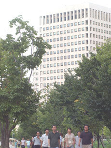 정부대전청사 소속 공무원들이 대전으로 이전한 지 5년 만에 95%가 주민등록상 거주지를 대전으로 옮겼다. -사진제공 대전일보