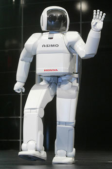 미래에는 주거용 로봇이 폭넓게 사용될 것이라고 페이스 팝콘은 예상한다. 혼다사의 로봇 '아시모'.