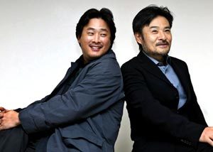 박찬욱 감독(왼쪽)과 일본 구로사와 기요시 감독은 양국 영화인들이 한국 영화의 활기와 일본 영화의 독창성을 서로 배우기를 바란다고 밝혔다. 김미옥기자