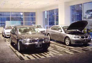BMW코리아의 공식딜러인 저먼모터스가 최근 전시공간을 넓혀 이전한 분당전시장. 사진제공 BMW코리아