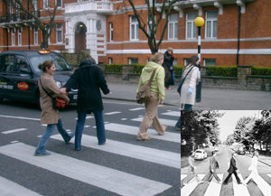 비틀스의 1969년 마지막 앨범 '애비 로드'의 재킷 사진(작은 사진)을 런던의 애비 로드에서 그대로 흉내내고 있는 어린 '비틀스 순례자들'. 리버풀=민동용기자 mindy@donga.com