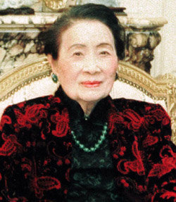 장제스의 부인이었던 쑹메이링 여사의 1997년 당시 사진. 그는 지난해 10월 105세를 일기로 뉴욕에서 타계했다. 사진제공 동아TV