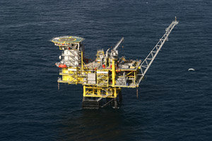 한국에 산유국의 지위를 안겨줄 것으로 전망되는 ‘동해-1 가스전’에서 3일부터 천연가스, 원유 등에 대한 시험생산이 시작된다. 동아일보 자료사진