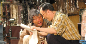 지난해 10월 경기 안양시 중앙성당에서 공연된 오아시스 ‘세탁소 습격사건’. 홍창진 신부는 “이 공연 객석의 80% 이상이 채워지는 것을 보고 지역주민들을 위한 템플처치 공연예술제를 기획했다”고 말했다. -동아일보 자료사진