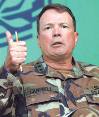 찰스 캠벨 한미연합사령부 참모장(중장)은 25일 주한미군 2사단 병력의 이라크 차출에도 불구하고 유사시 방어능력엔 아무런 문제가 없을 것이라고 강조했다.-연합