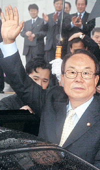 박관용 국회의장이 28일 서울 여의도 국회의사당에서 의장 퇴임식을 갖고 37년간의 정치 인생을 마감했다.-서영수기자