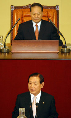 국회는 5일 오후 17대 국회 첫 임시국회 본회의를 열어 6선의 열린우리당 김원기 의원(아래)을 17대 국회 전반기 의장으로 선출했다.-김경제기자  션