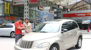 서울 서초구 방배동 SK반포주유소. 이곳에는 편의점, 커피전문점, 자동차 경정비센터, 사진인화점, 세차장, 중고차 거래센터가 들어서 있다. -사진제공 SK네트웍스