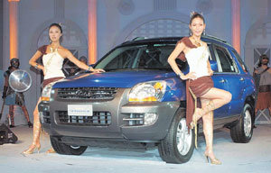 기아자동차가 17일 선보인 새 스포츠유틸리티차량(SUV) ‘스포티지’는 젊은층의 감각에 맞춰 도시적이고 역동적인 디자인을 채택했다. -연합