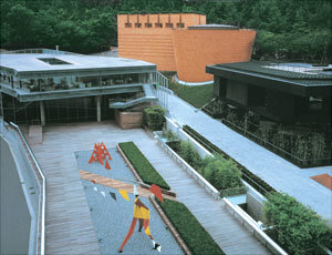 서울 용산구 한남동 리움(Leeum) 미술관 전경. 오른쪽부터 뮤지엄 1,2, 아동교육문화센터 순이다. 사진제공 리움