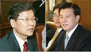 열린우리당 천정배 원내대표(왼쪽)는 19일 기자회견을 갖고 국보법을 폐지해도 안보엔 부정적 영향이 없을 것이라고 주장했다. 반면 한나라당의 김덕룡 원내대표(오른쪽)는 이날 주요당직자회의에서 여당의 4대법안 처리를 저지하겠다고 거듭 밝혔다. -서영수기자