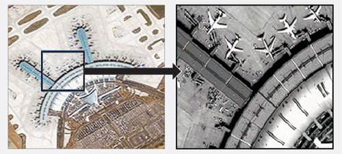내년 11월 발사 예정인 다목적 실용위성 2호에 탑재되는 1m급 위성카메라와 동급인 미국의 이코노스 위성카메라로 찍은 영상. 흑백영상(오른쪽)이 컬러영상에 비해 4배 높은 해상도를 구현한다.-사진 제공 항공우주연구원
