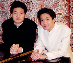 처음으로 한 무대에 서는 피아니스트 임동민(왼쪽) 동혁 씨 형제. 모스크바=김기현 기자