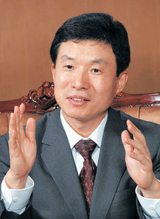 올해 1월 취임한 최장봉 예금보험공사 사장은 조직에 새로운 바람을 불러 일으키기 위한 시도를 강화하고 있다. 사진제공 예금보험공사