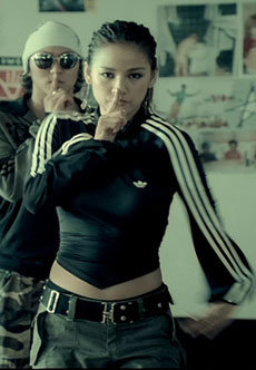 최근 춤을 활용한 마케팅이 화제다 삼성전자 애니콜의 뮤직비디오 ‘애니모션’. 사진제공 제일기획