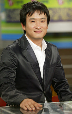 SBS ‘생방송 TV연예’의 새 진행자 개그맨 서경석은 “일단 방송이 시작되면 내 맘대로 할 수 있는 것이 생방송의 매력”이라고 말했다. 사진 제공 SBS