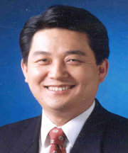 고진화 한나라당 의원. 동아일보 자료사진.