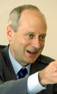 미국의 공동체주의 이론가 마이클 샌델 하버드대 교수. 27세에 하버드대 교수가 된 그는 1999년 46세에 석좌교수급에 해당하는 ‘The Professor of Harvard College’가 되는 영예를 안았다. 신원건 기자