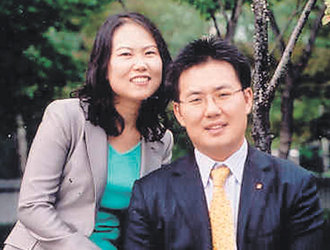 조진표(오른쪽) 장영수 씨 부부.