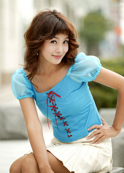 5년 만에 드라마에 출연하는 김원희는 “오락 프로그램의 코믹 이미지가 싫진 않지만 진정한 연기자로서 승부를 걸겠다”고 말했다. 사진 제공 SBS